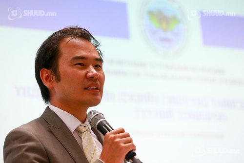 ШУУД: ҮХЦ-ийн гишүүдийн томилгоог хуульчид хэлэлцэж байна